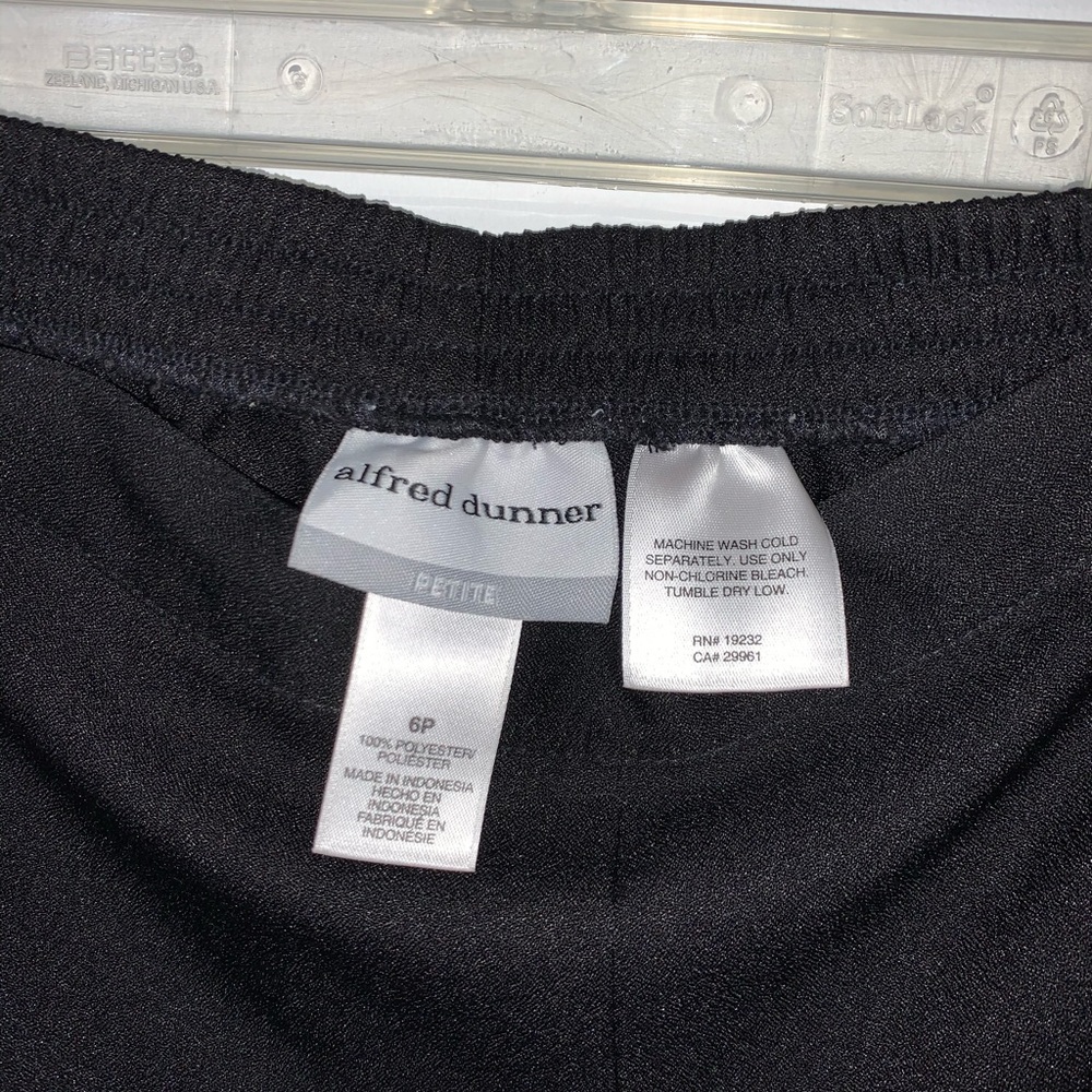 Alfred Dunner Petite Black Pants Slacks Pull On 6P - Picture 6 of 8